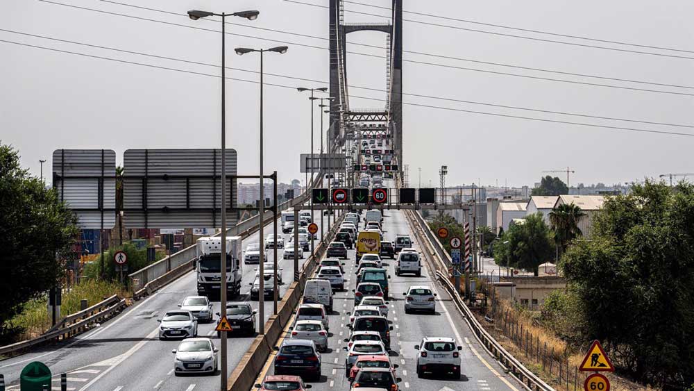 Puente del Centenario. - Eduardo Briones / Europa Press