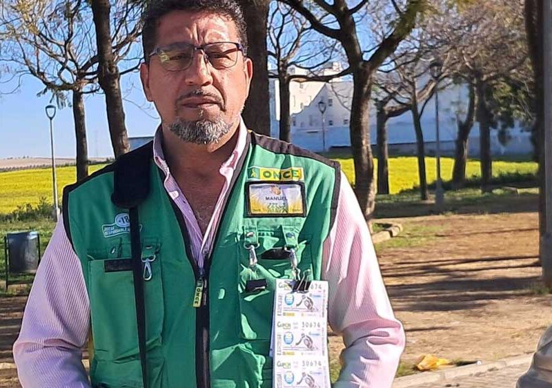 Manuel Valencia, vendedor de la ONCE desde octubre del año pasado 2024. - ONCE