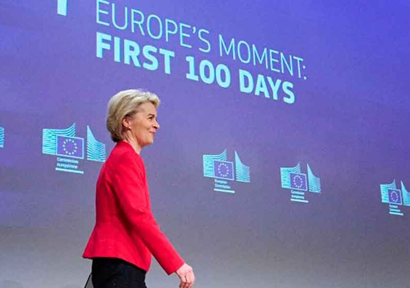 Imagen de la presentación del balance de los 100 días del segundo mandato de la presidenta de la Comisión Ursula von der Leyen / SA