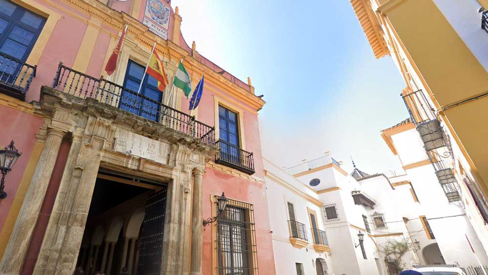 Apeadero del Real Alcázar de Sevilla. - Google Maps
