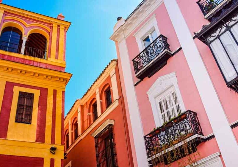 Balcones en el centro de Sevilla. - Colegio de Administradores de Fincas de Sevilla