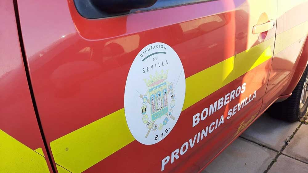 Vehículo de Bomberos de la Diputación de Sevilla. - Emergencias 112