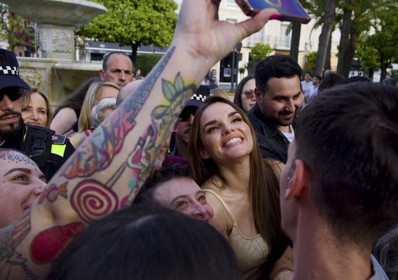 Melody durante su visita en Dos Hermanas. - Ayuntamiento de Dos Hermanas