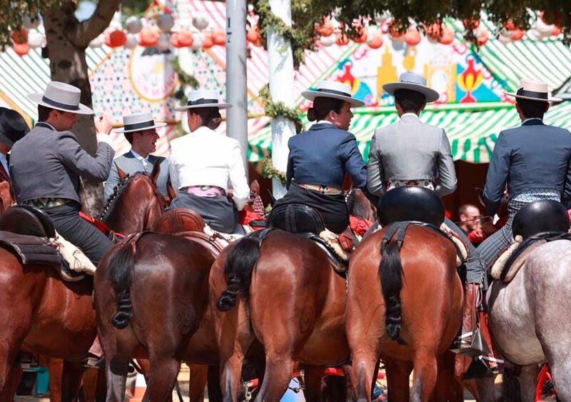 Caballistas en la Feria de Abril