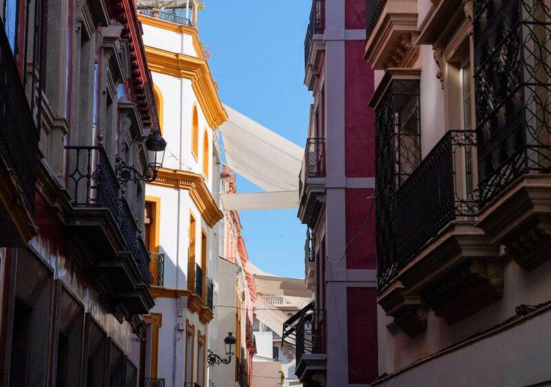 Toldos en las calles del centro de Sevilla. - Ayuntamiento de Sevilla