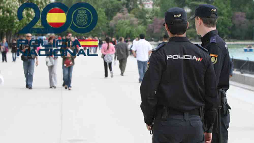 Agentes de la Policía Nacional. - Policía Nacional
