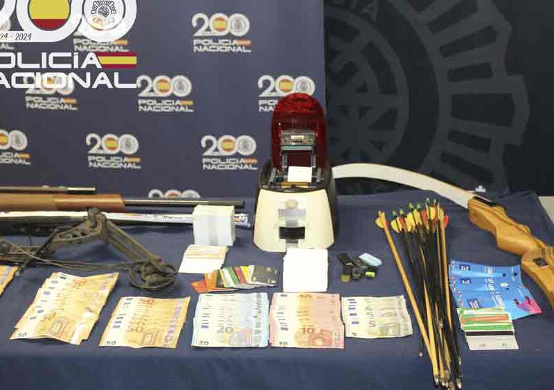 Material y dinero incautado por la Policía Nacional, - Policía Nacional