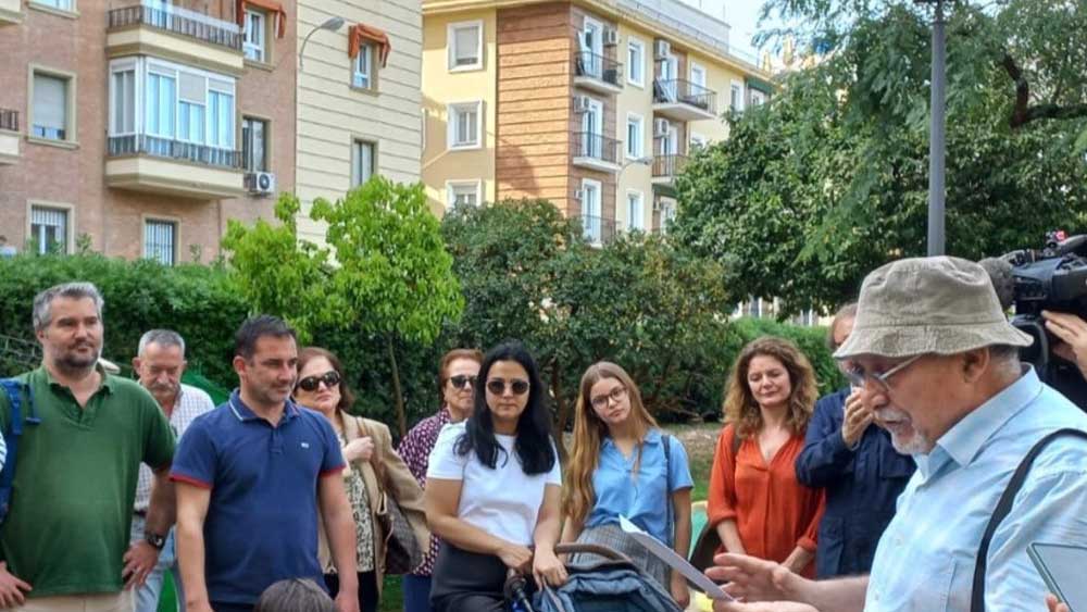 La Asociación de Vecinos de Los Remedios se reún en el parque Manuel Ferrand en señal de protesta. - Asociación Vecinos de los Remedios