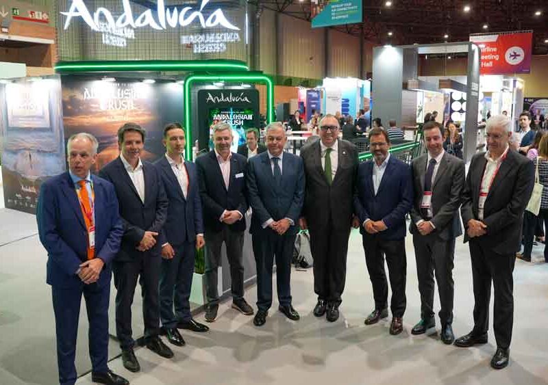 Presentación de las cuatro nuevas conexiones del aeropuerto de Sevilla en Routes Europe 2025. - Ayuntamiento de Sevilla