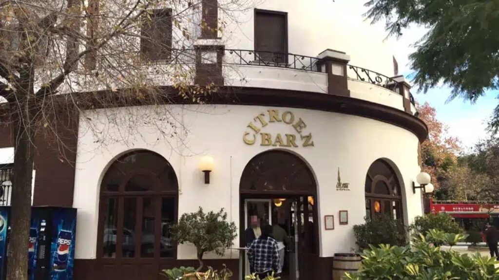 negocios cerrado Sevilla