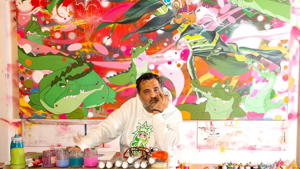 El pintor Manuel León en su estudio. - Ayuntamiento de Sevilla