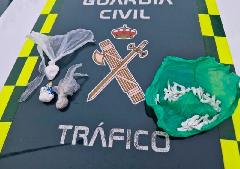 Investigan a un conductor drogado