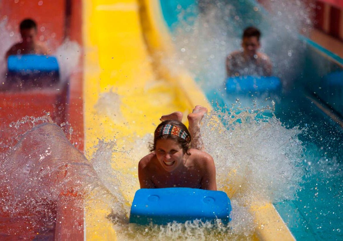 Uno de los toboganes de Agua Mágica.- Agua Mágica