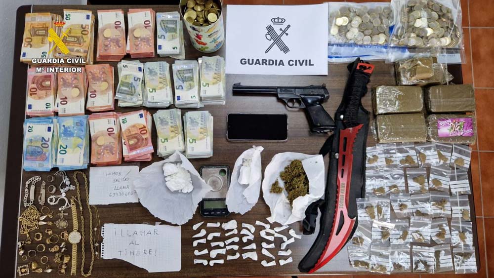 Material incautado durante el operativo «Buceando». Guardia Civil