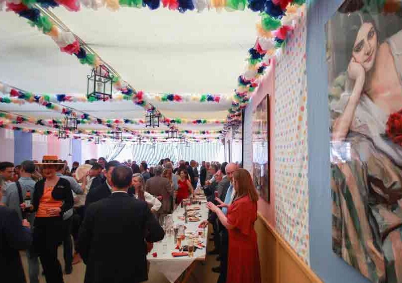 Recepción en la caseta del CSIF en la Feria de Sevilla. - Rocío Ruz / Europa Press