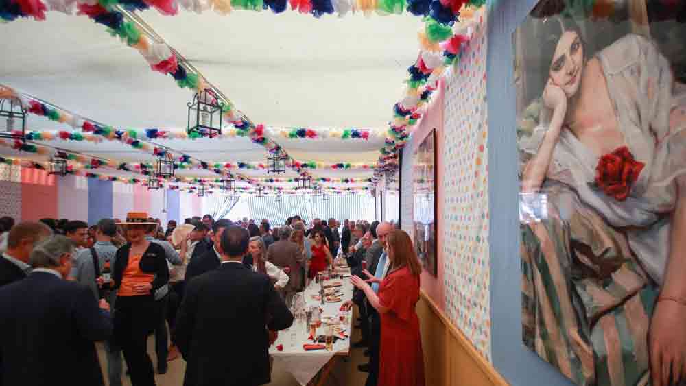 Recepción en la caseta del CSIF en la Feria de Sevilla. - Rocío Ruz / Europa Press