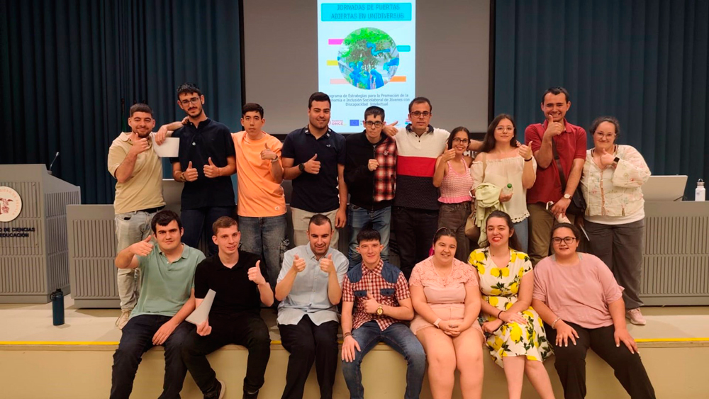 18 jóvenes con discapacidad obtienen el título de `Unidiversidad´