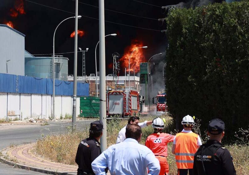 Columna de humo del lugar donde se ha producido el accidente. - Rocío Ruz / Europa Press
