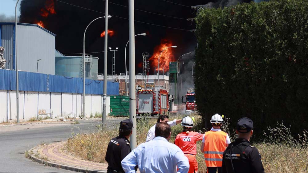 Columna de humo del lugar donde se ha producido el accidente. - Rocío Ruz / Europa Press