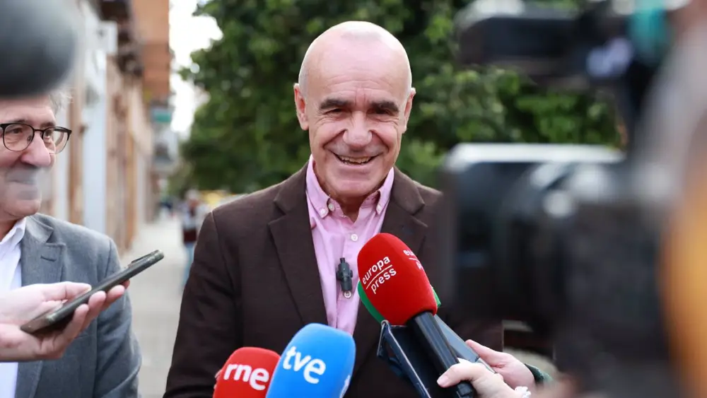 Antonio Muñoz insta alcalde a aplicar la tasa turística