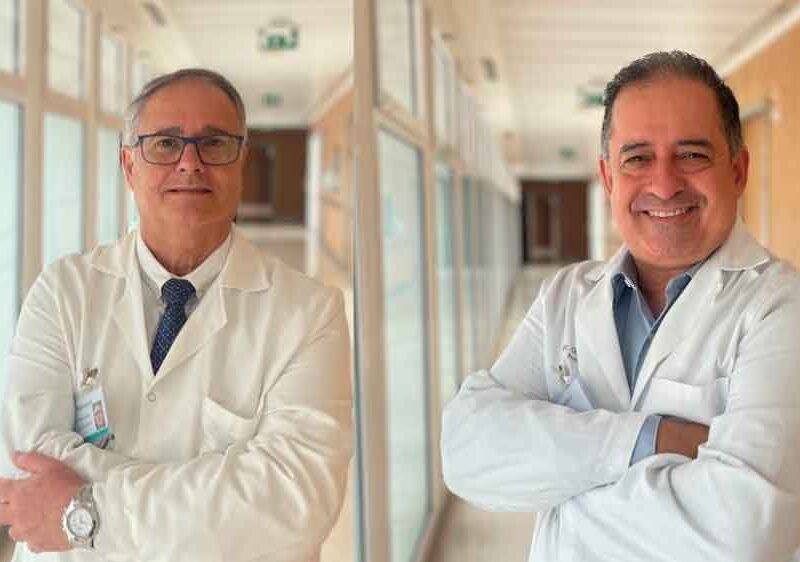 Los doctores Rafael Espino y Andrés Osuna. - Quirón Salud
