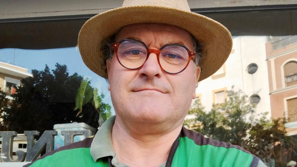 Antonio Mena, vendedor de la ONCE en Sevilla. - ONCE