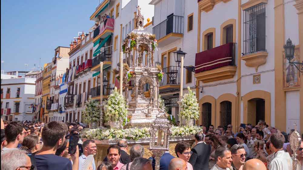 Procesión del Corpus de Triana. - Hermandad de la Esperanza de Triana