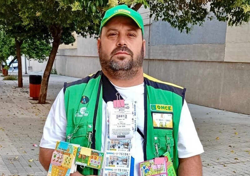 José Antonio Martín, vendedor de la ONCE en Utrera. - ONCE