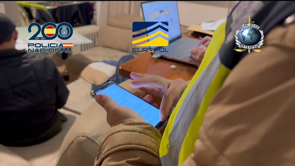 La Policía Nacional lidera una operación internacional contra la pornografía infantil en la que se ha detenido a 20 personas. - Policía Nacional