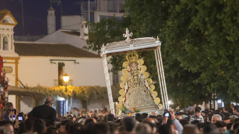 Virgen del Rocío. - Hermandad Matriz de Almonte