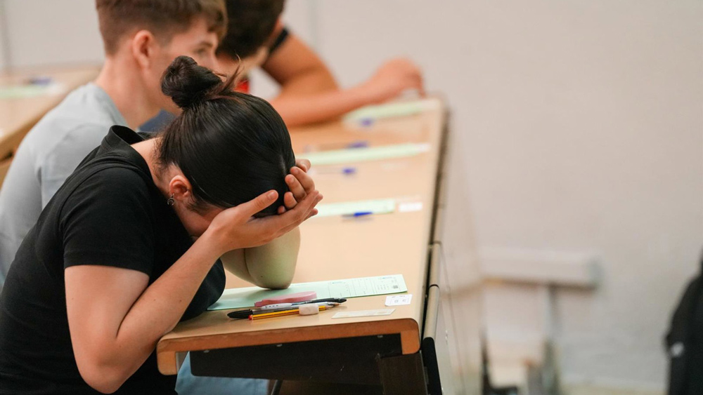 Imágenes de la primera jornada de la Prueba de Acceso a la Universidad en Andalucía. - María José López / Europa Press