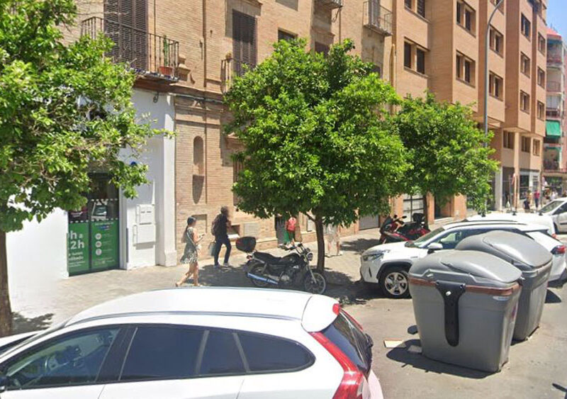 Avenida José Laguillo. - Maps