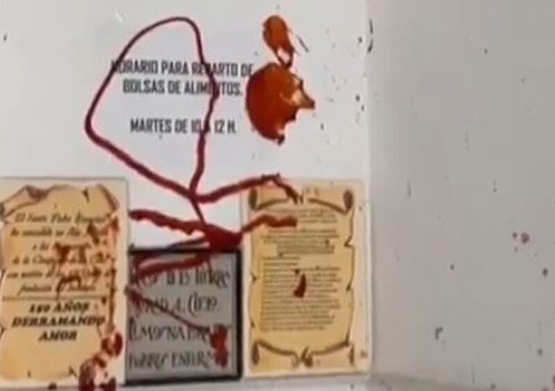 Acto vandálico en el Convento de las Hermanas de la Cruz de Lebrija. - Vía X