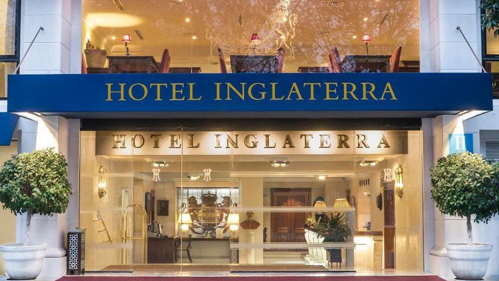 Fachada del Hotel Inglaterra