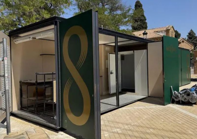 Quiosco de venta de flores. - Ayuntamiento de Sevilla