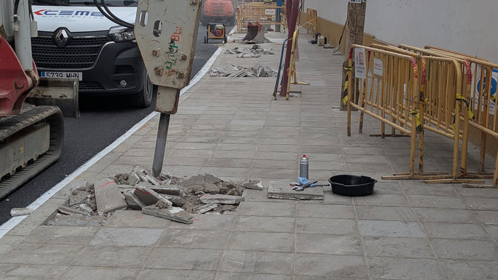 Nuevas obras para el arbolado en Juan Sebastián Elcano. - Fco. Javier Sáez vía X