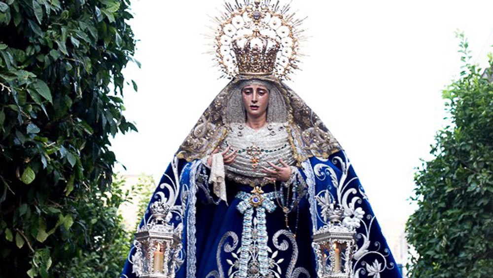 Virgen de los Dolores del Cerro en su rosario de la aurora. - Hermandad del Cerro