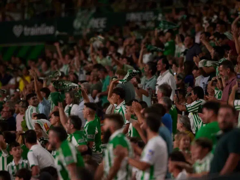 La afición del Betis en el Estadio de la Cartuja durante el Betis - Alavés