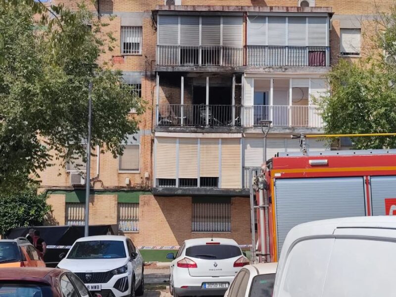 Muere una mujer en Alcalá al precipitarse huyendo de un incendio en su vivienda - Marina Ortiz