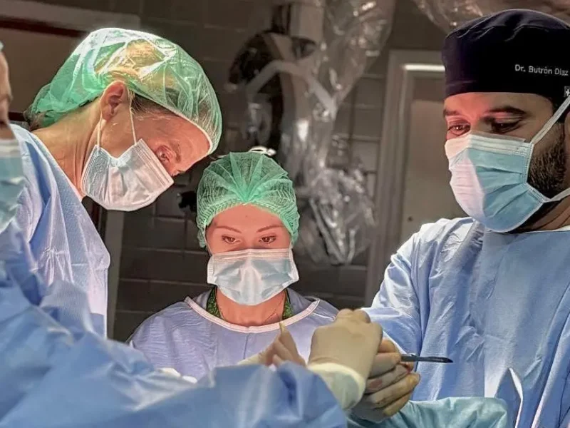 Neurocirujamos en el Hospital Virgen del Rocío - Hospital Virgen del Rocío