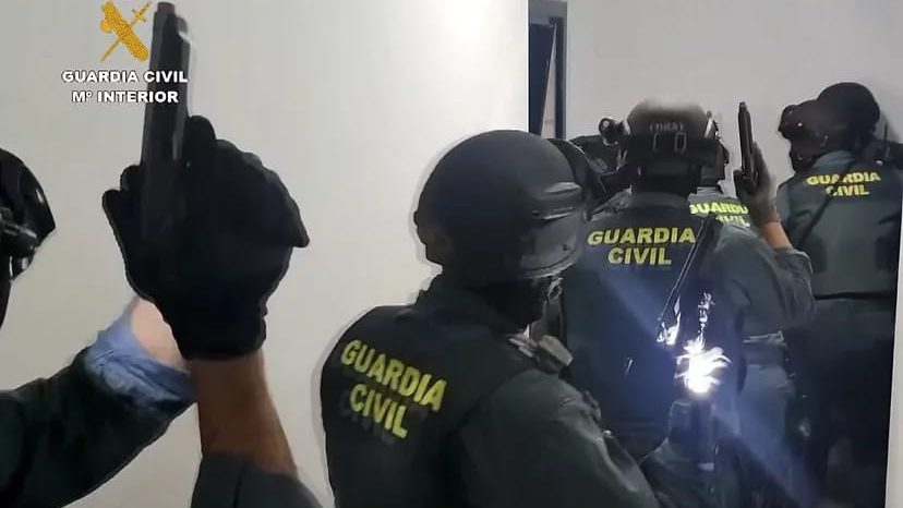 La Guardia Civil desmantela un clan familiar de tráfico de drogas en Lora del Río