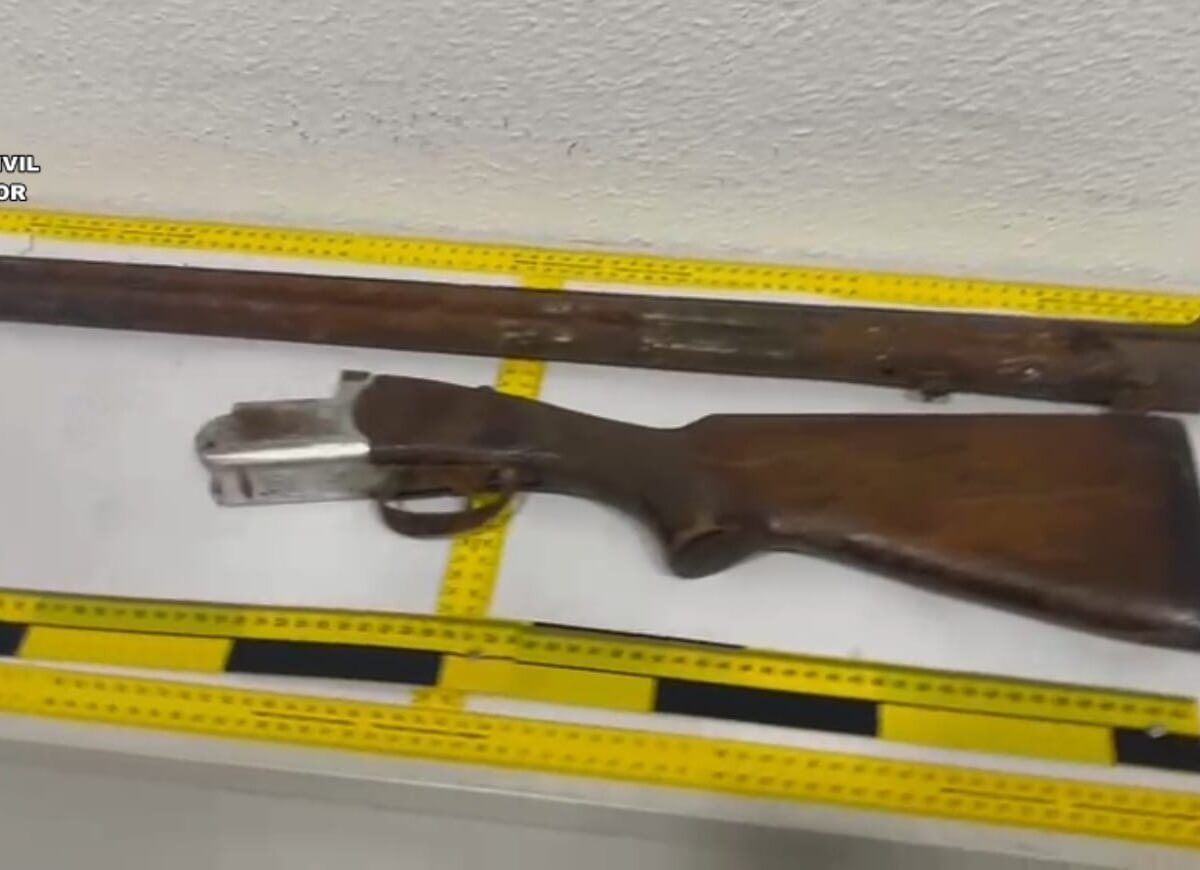 La Guardia Civil localiza en el Guadalquivir el arma del doble homicidio de Carmona