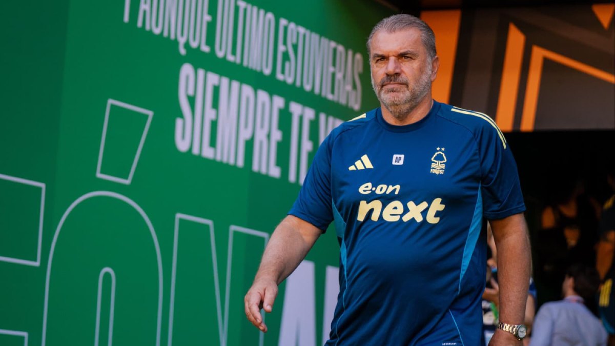 Angelos Postecoglou, entrenador del Nottingham Forest