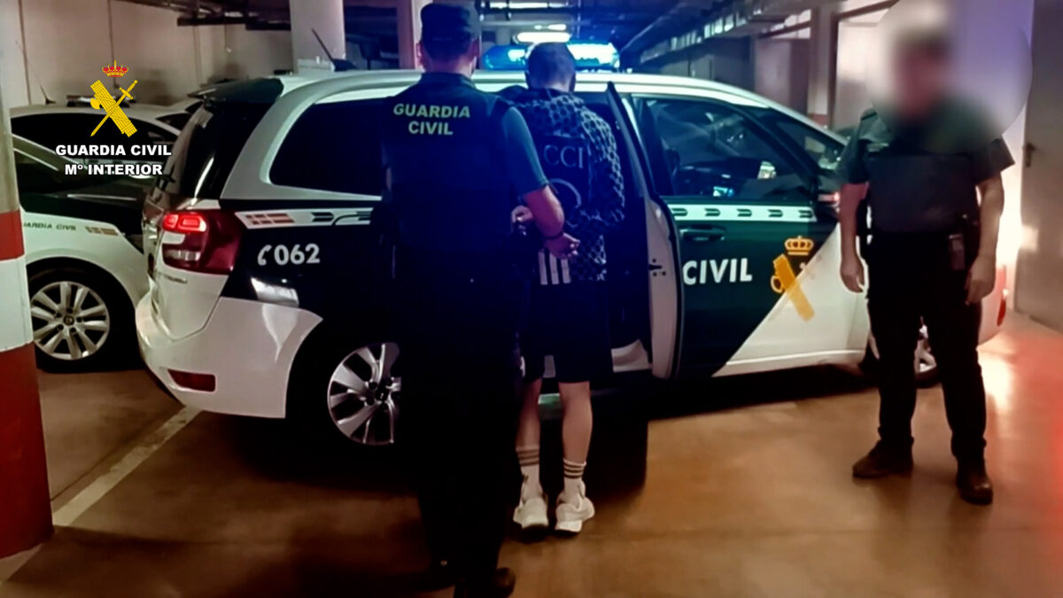 La Guardia Civil ha detenido a tres personas por un atraco cometido en El Garrobo
