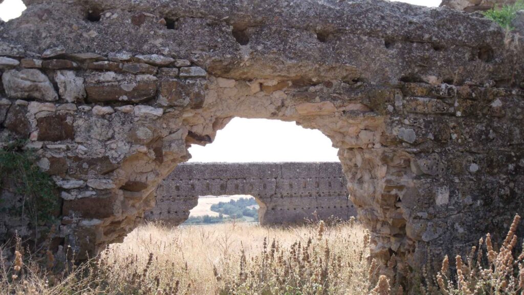 Fortaleza árabe de Alhonoz
