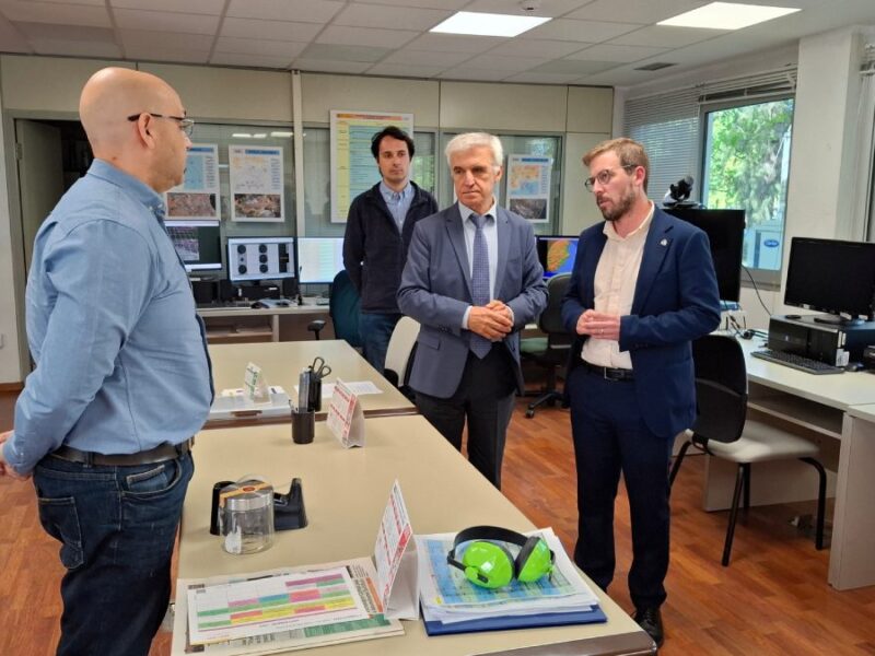 Francisco Toscano durante su visita a la sede de la Aemet