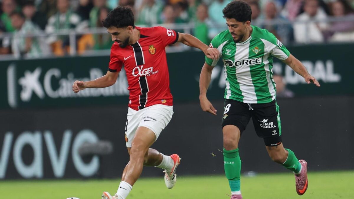 Pablo Fornals ante el Mallorca