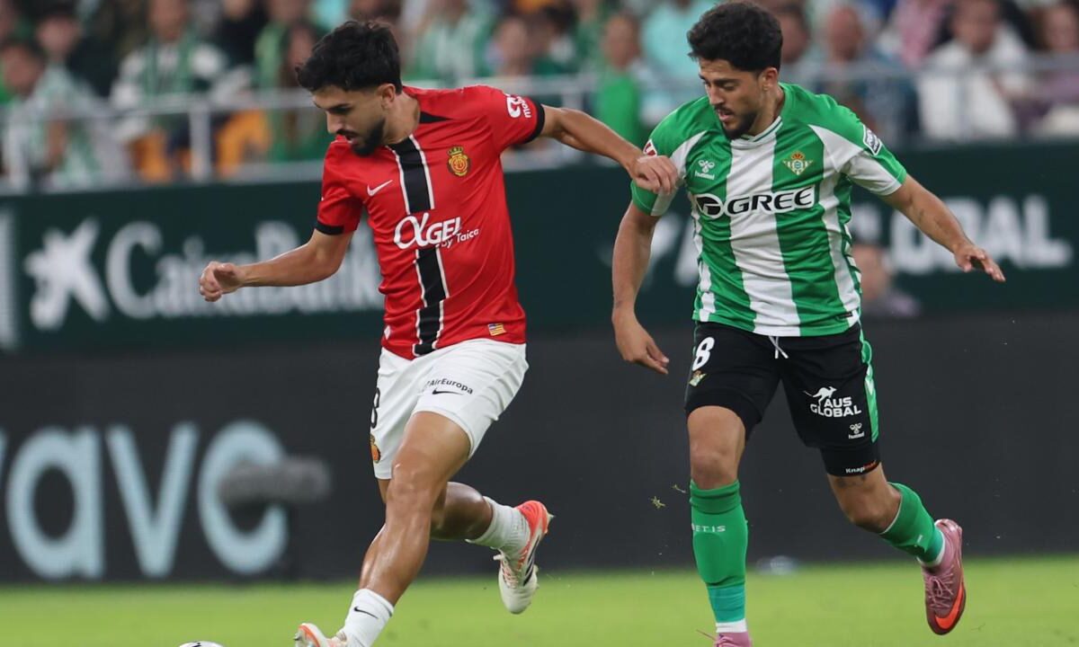 Pablo Fornals ante el Mallorca